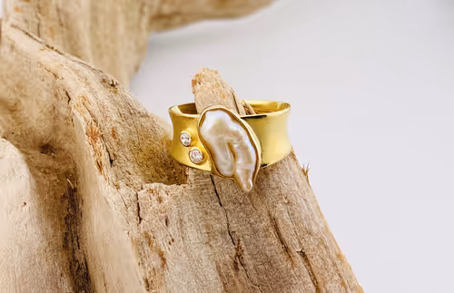 750/- Gelbgold mit 1 Perle + 2 Brillanten