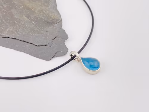 950/-Palladiumanhänger mit 1 Aquamarintropfen