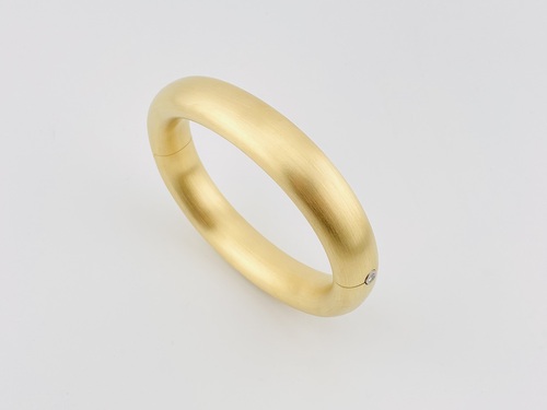 750/ooo Armreif mit Brillant im Drücker