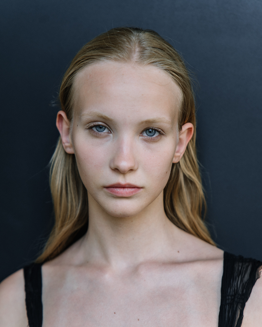 Female Photo Link to Actor Page