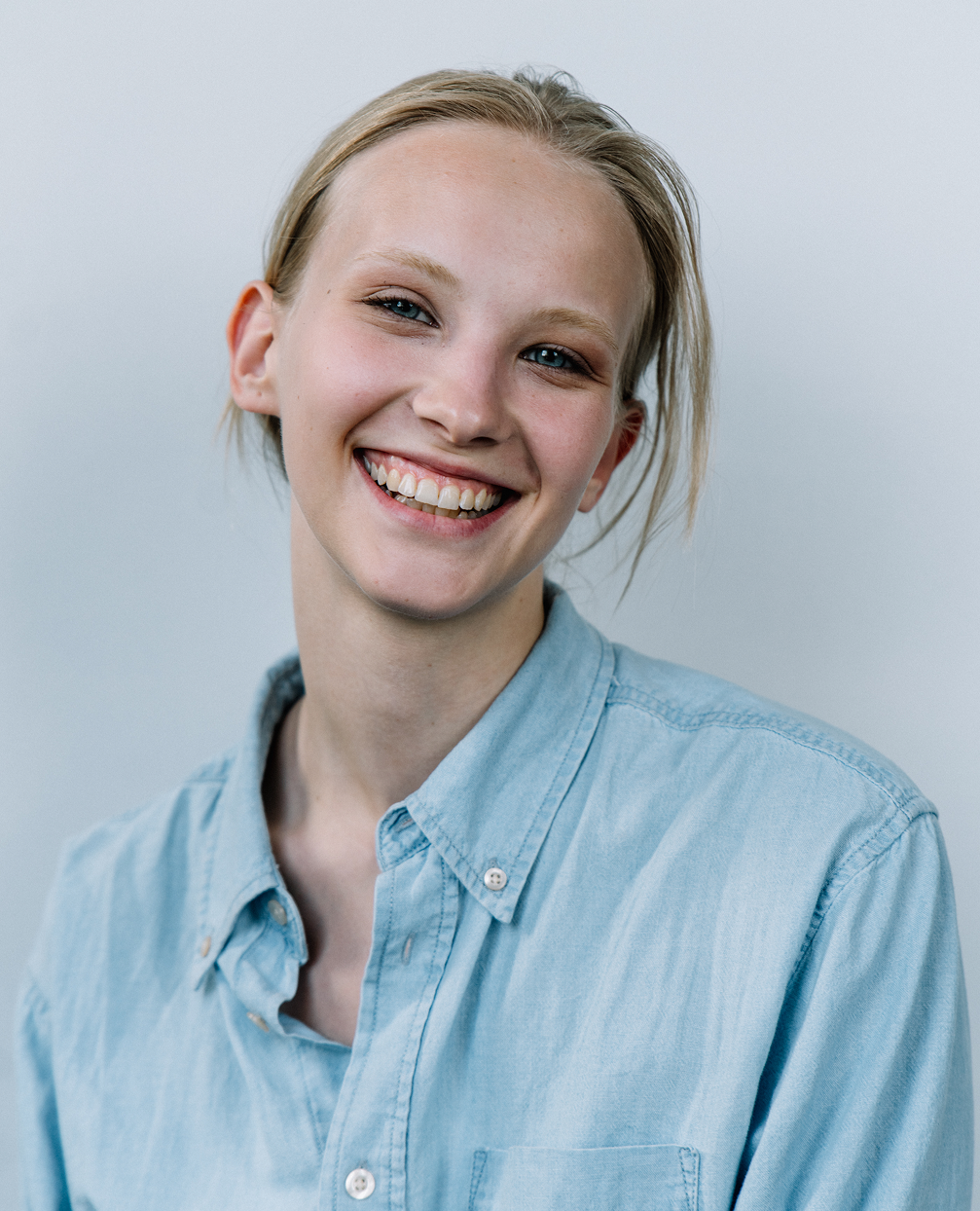 Female Photo Link to Actor Page