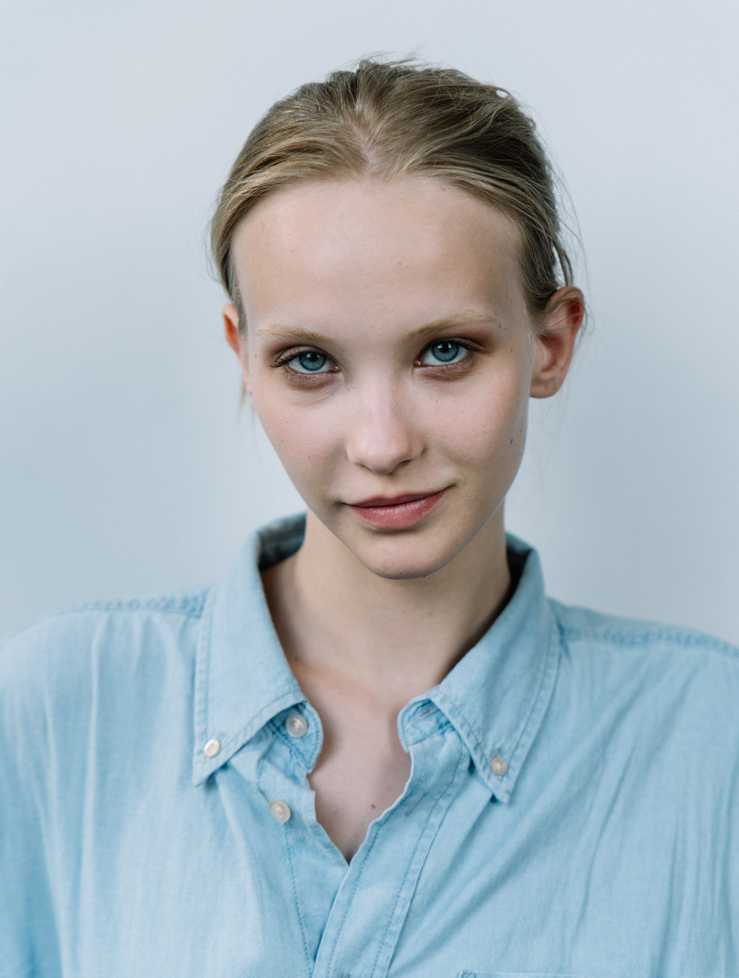 Female Photo Link to Actor Page