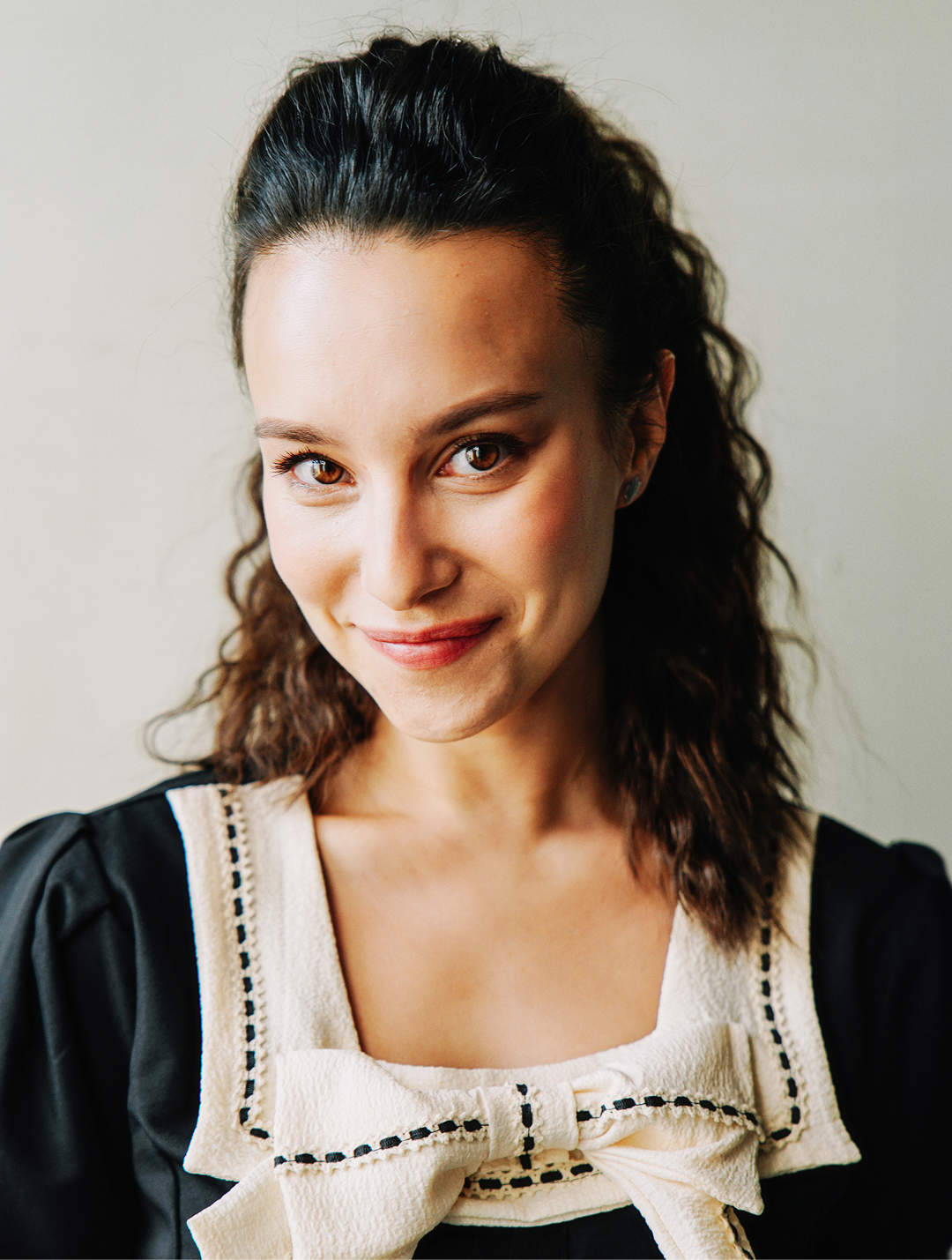 Female Photo Link to Actor Page