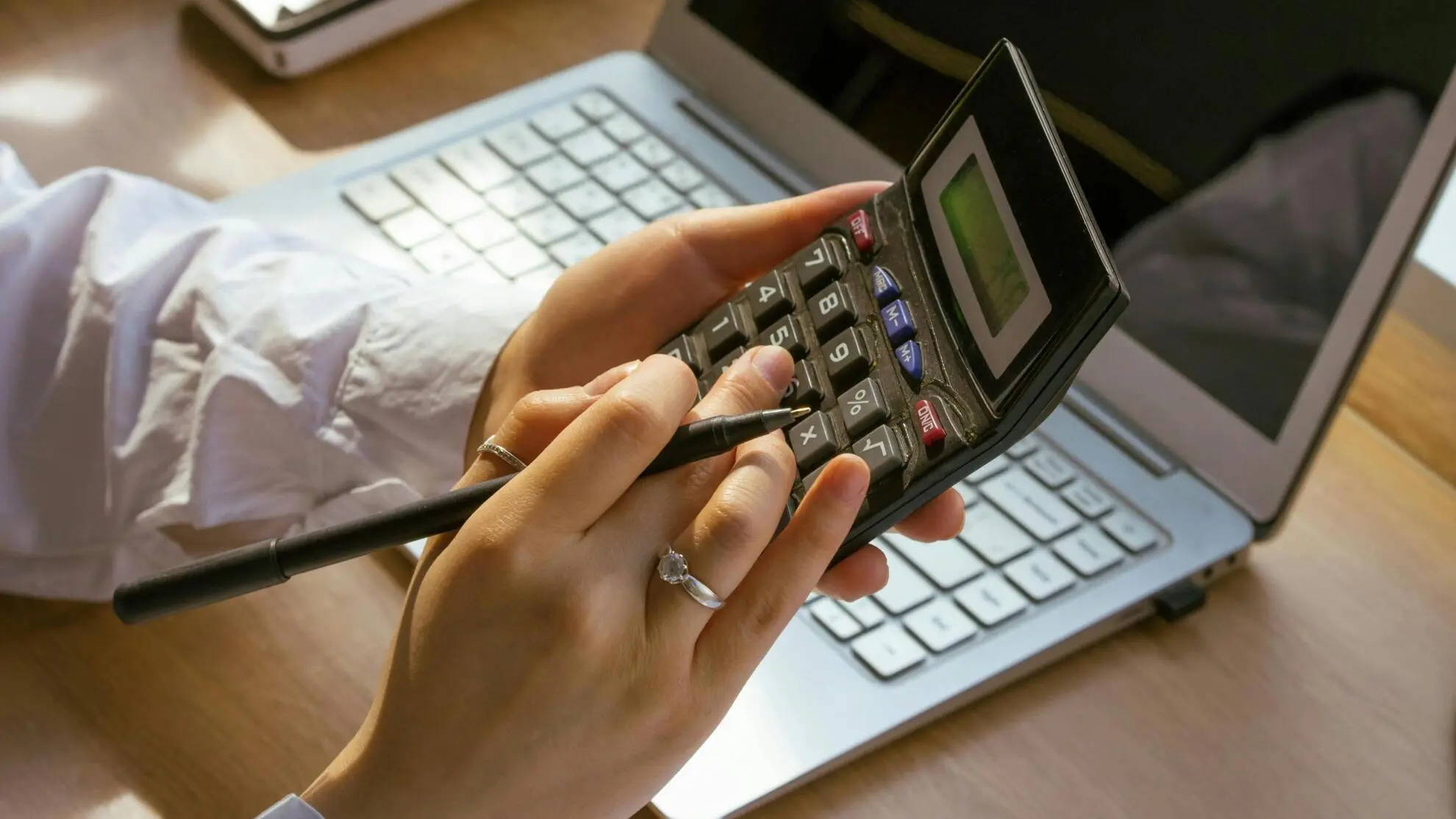 Interim Accounting: Temporäre Lösungen für Ihre Buchhaltungsbedürfnisse