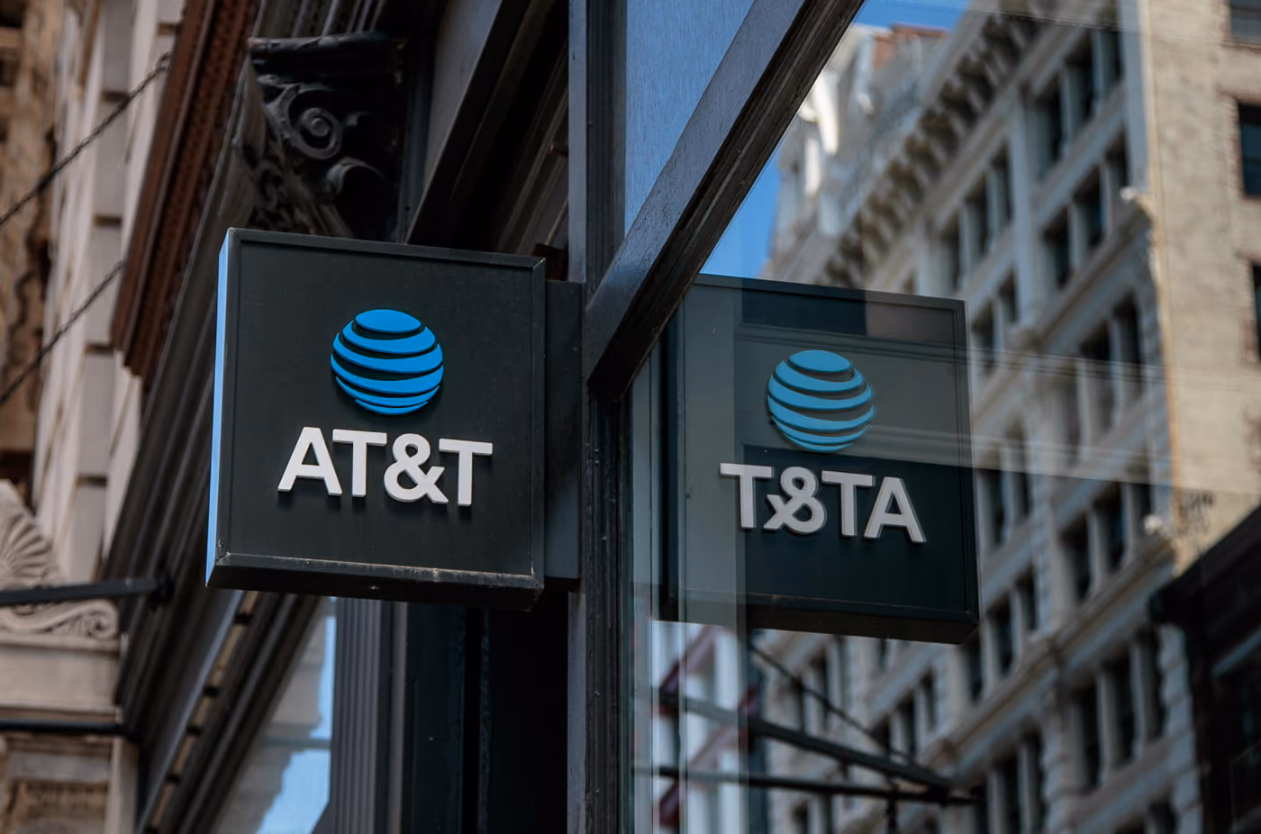 AT&T on the store sign