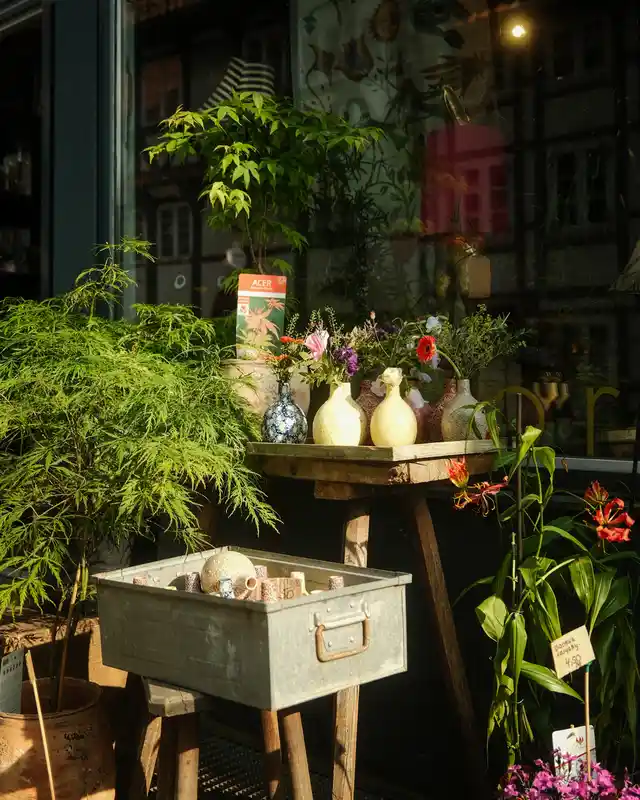 Blumen vor Blumenladen