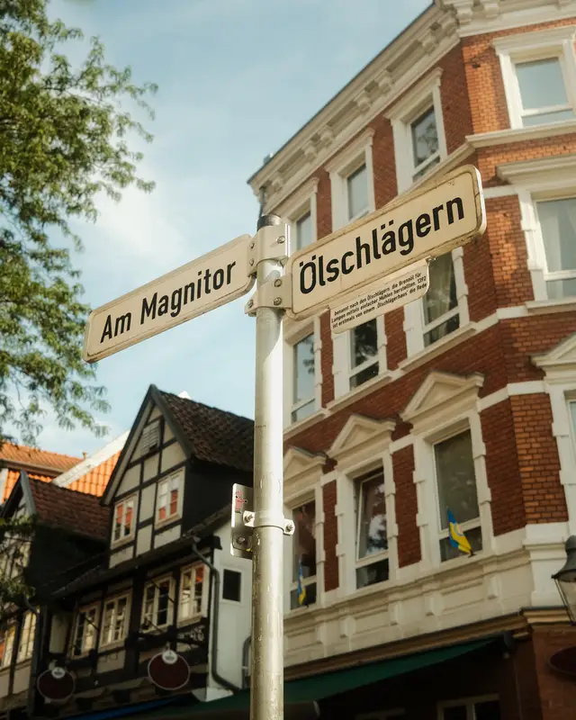 Straßenschilder Am Magnitor und Ölschlägern