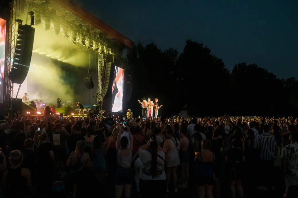 Musiker Cro bei einem Open Air Konzert in Braunschweig