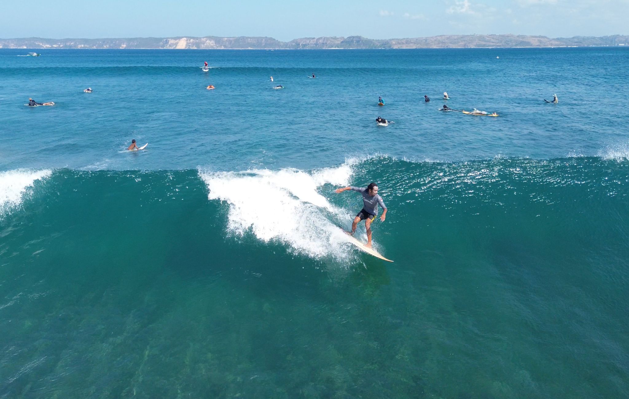 Ekas inside surfing picture