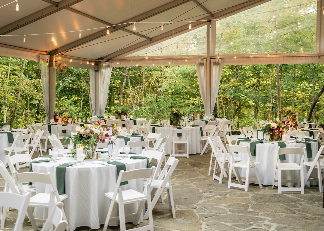 Emily and Hayden Wedding at Krippendorf Lodge | Bride and the Beard Photography