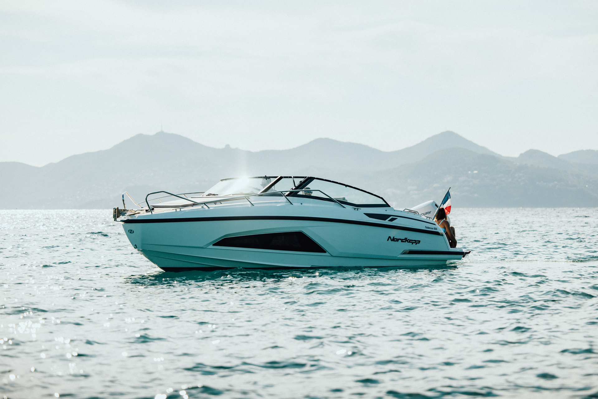 Nordkapp Noblesse 830
