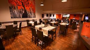 intérieur simple d'une restaurant