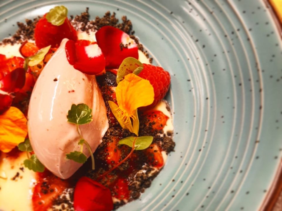 dessert gourmand aux fruits rouges