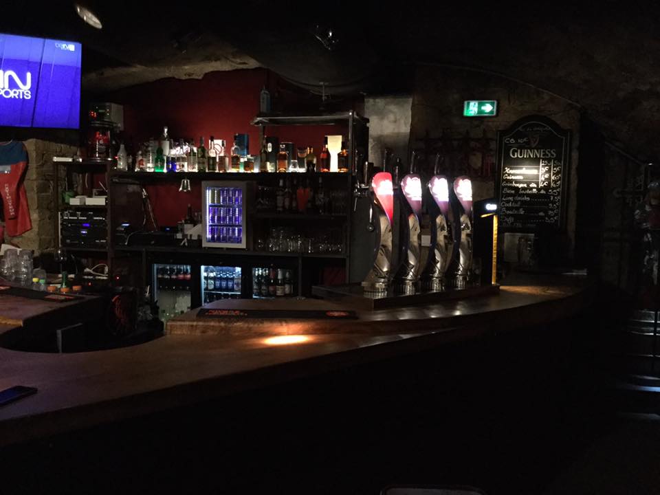 comptoir du bar Since the Cavern