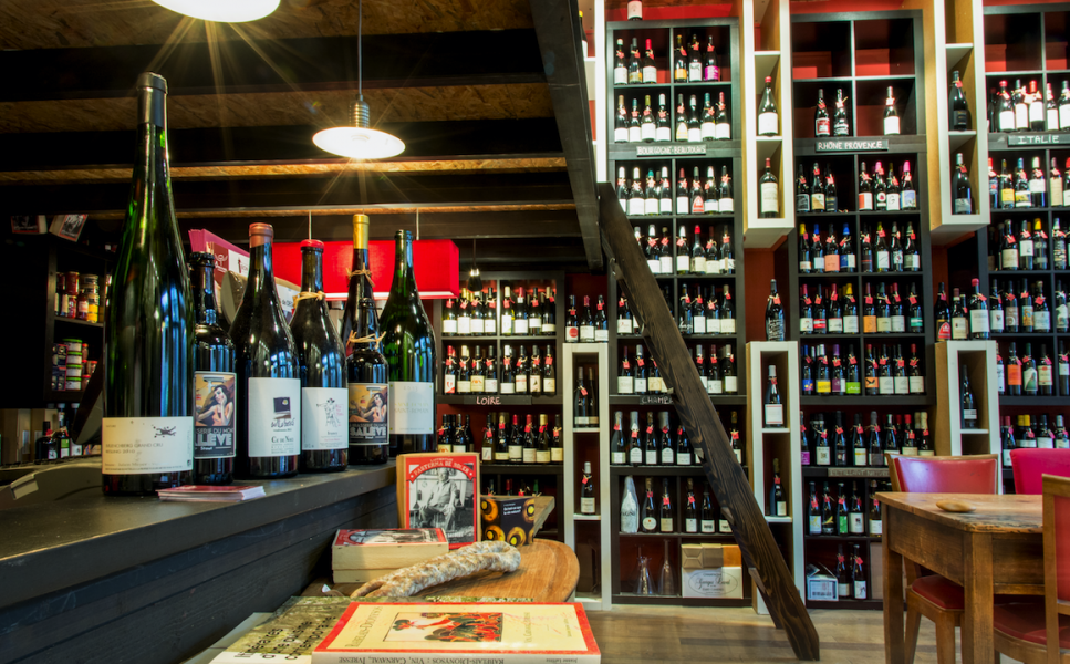 Intérieur cave à vin