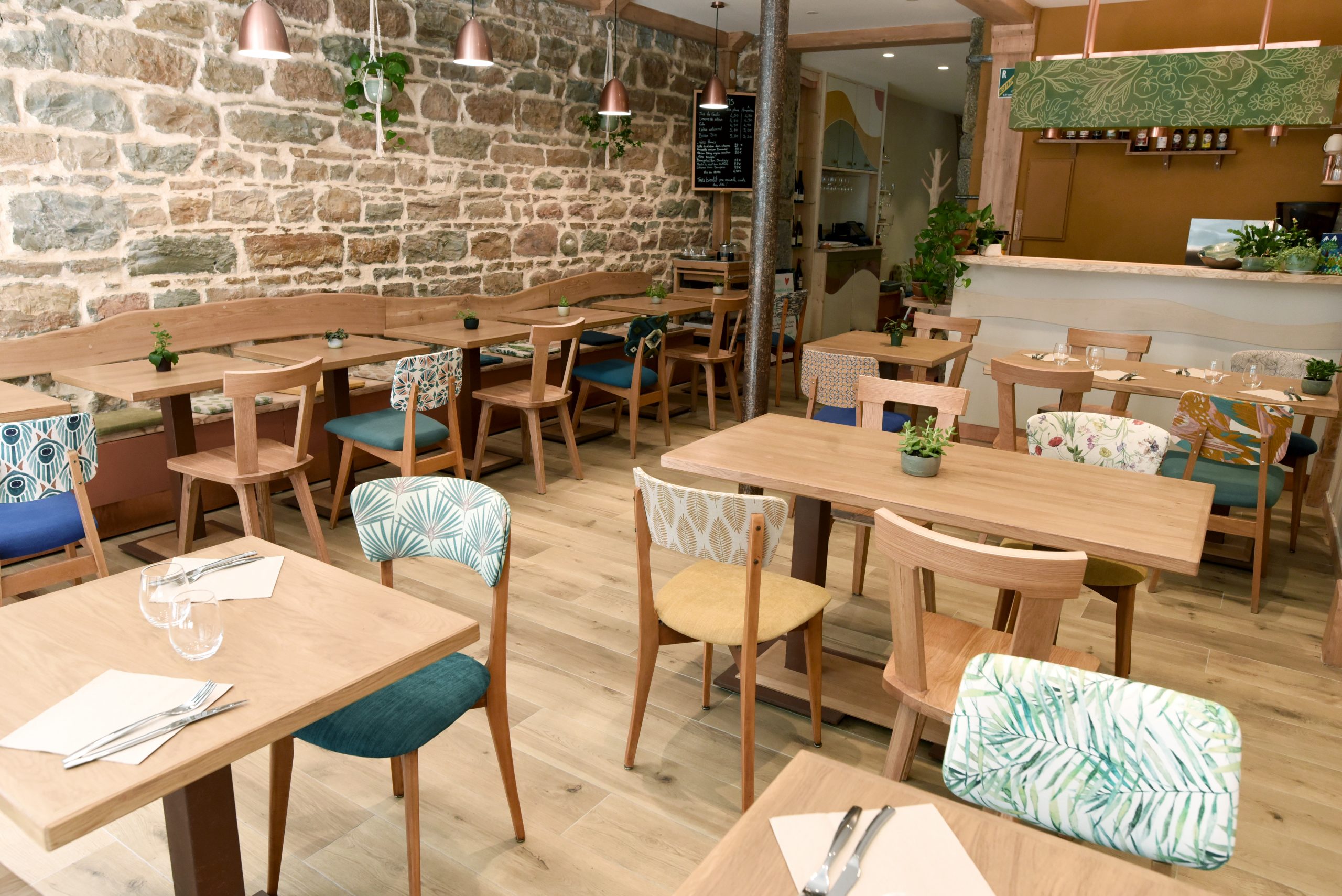 Intérieur de Prana, restaurant végétarien