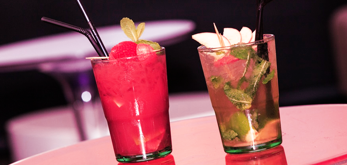 2 cocktails 