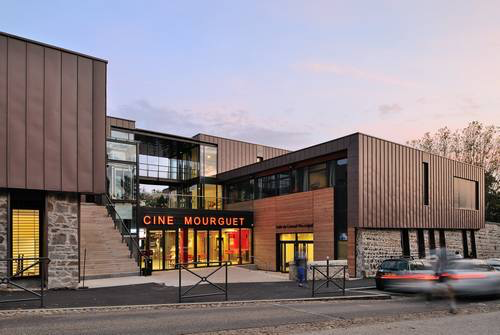Devanture du cinéma en fin d'après-midi