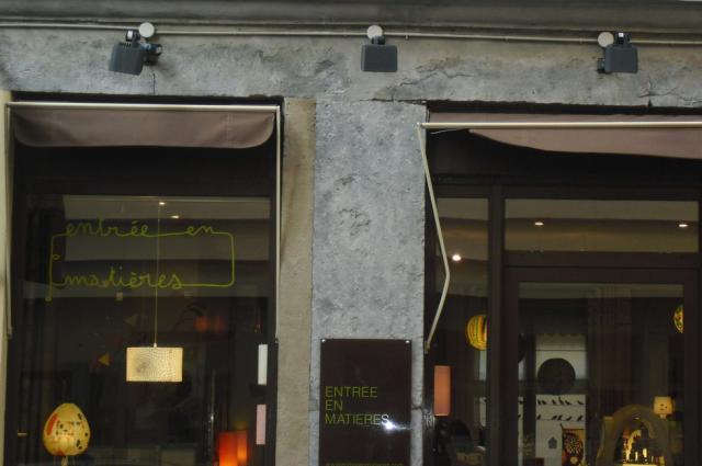 entrée avec porte vitrée