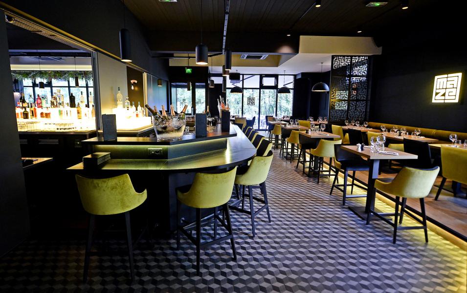 Brasserie, cocktails, club, diner festif