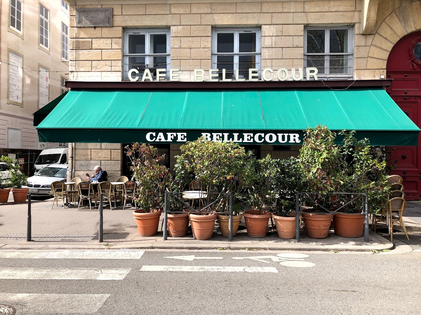 devanture du café 
