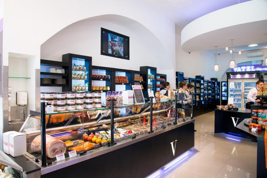 plat pâtisserie haut de gamme