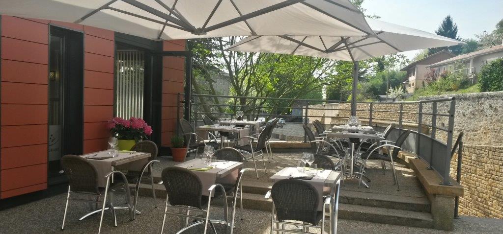 Terrasse extérieur du restaurant