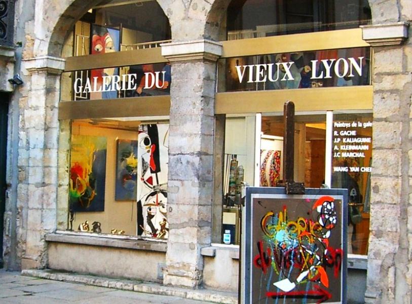 Devanture de la Galerie petitjean