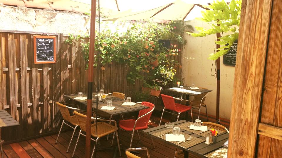 terrasse extérieur, plats pas chers
