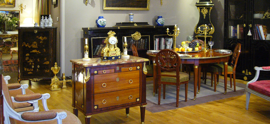 intérieur boutique antiquaire 