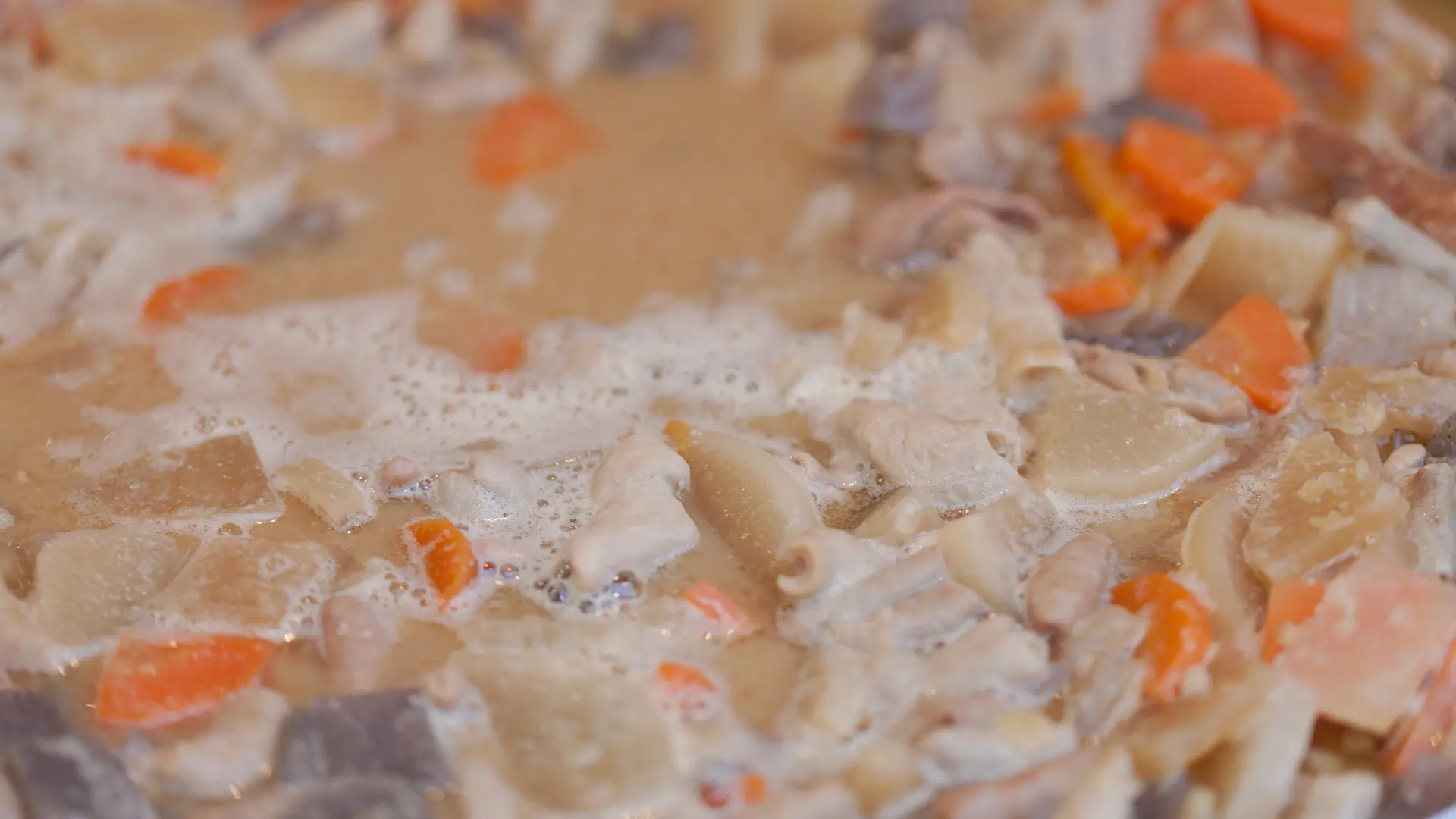 Domaći sataraš od povrća – lagano varivo idealno za ponijeti na posao