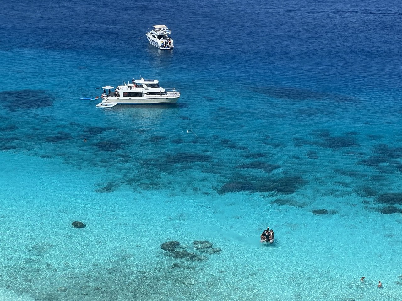 Racha Noi  VIP catamaran 