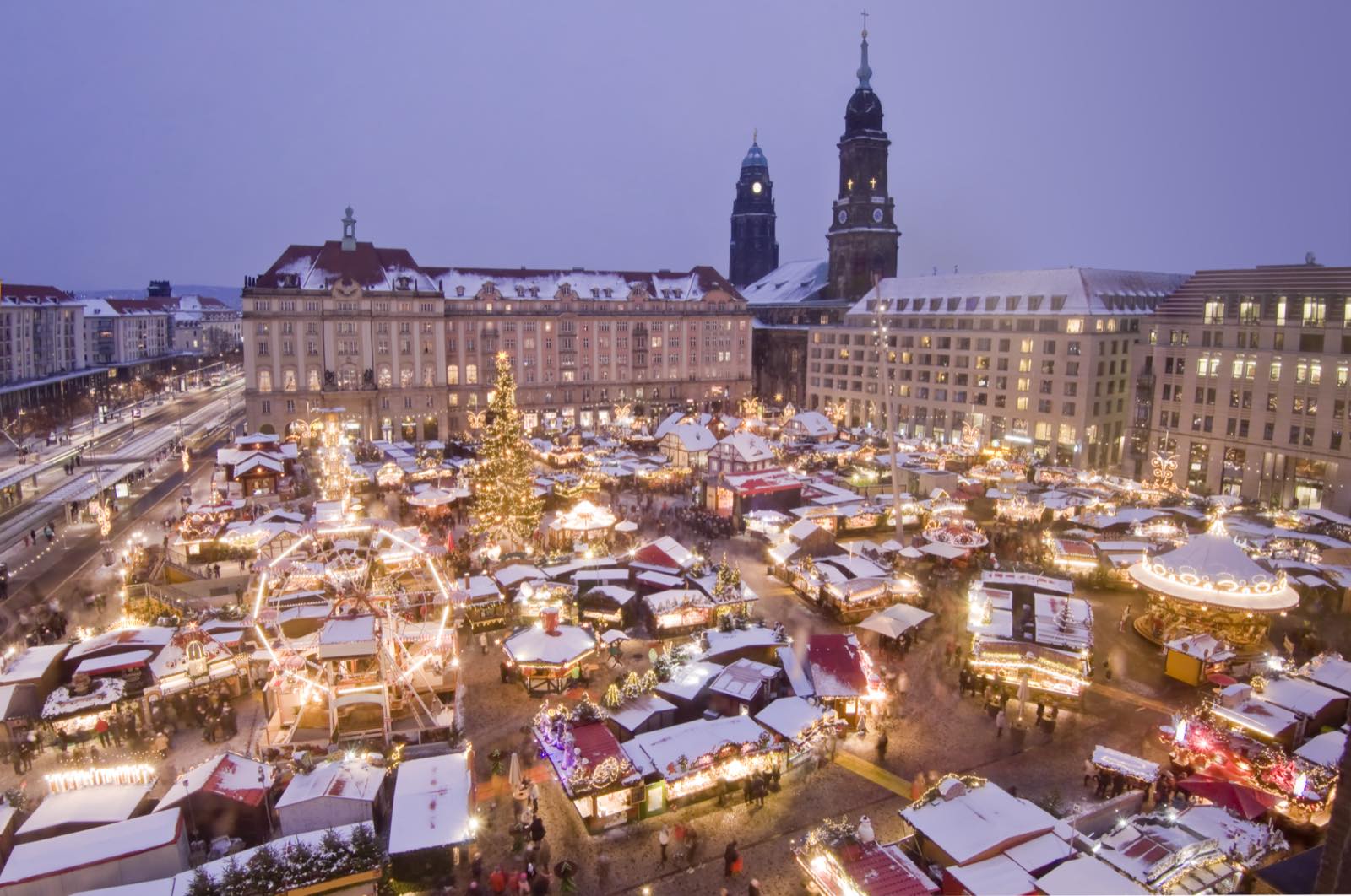 Snow-covered stalls of the Striezelmarkt on the Altmarkt in Dresden.