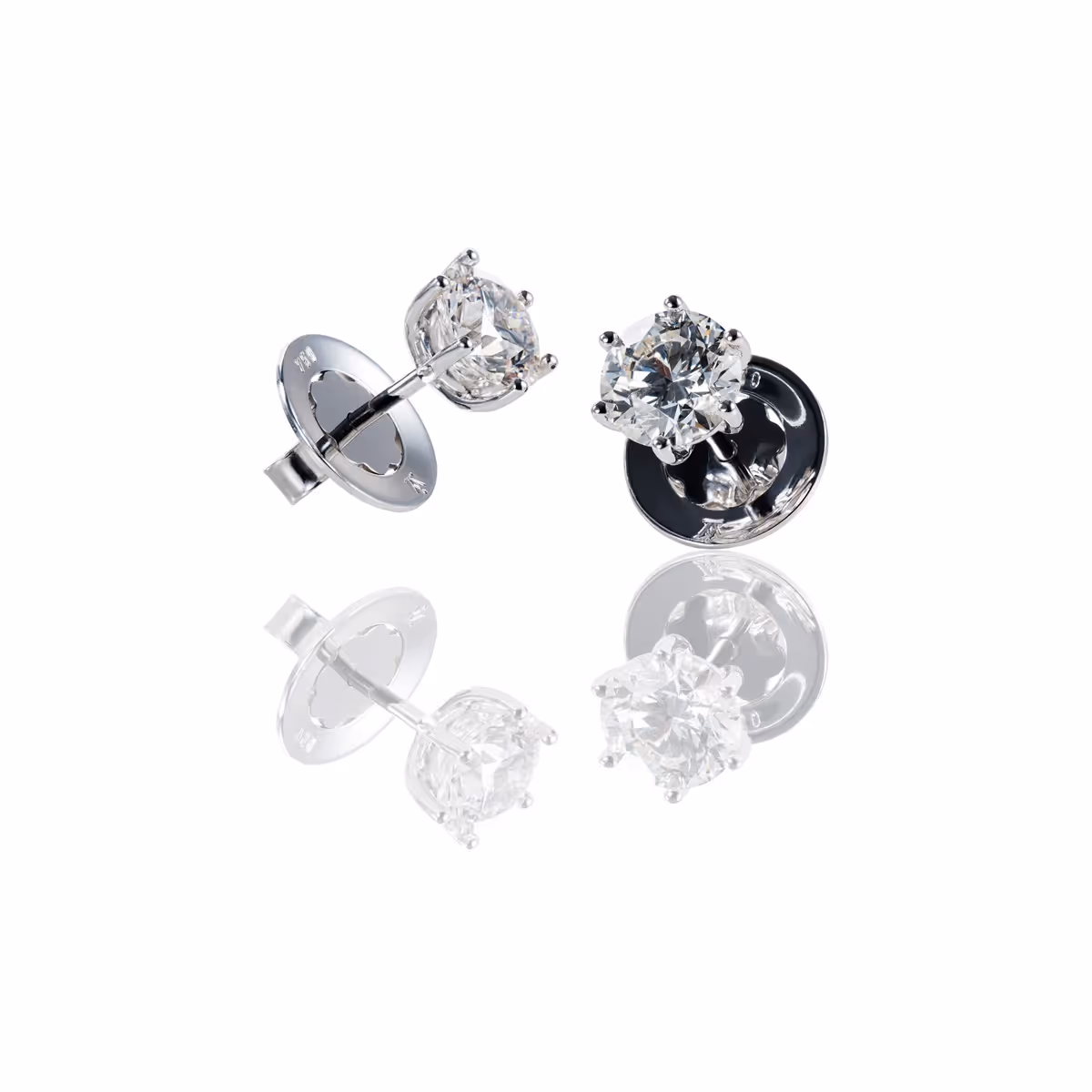 Diamond stud earrings from Stadelmann 1972