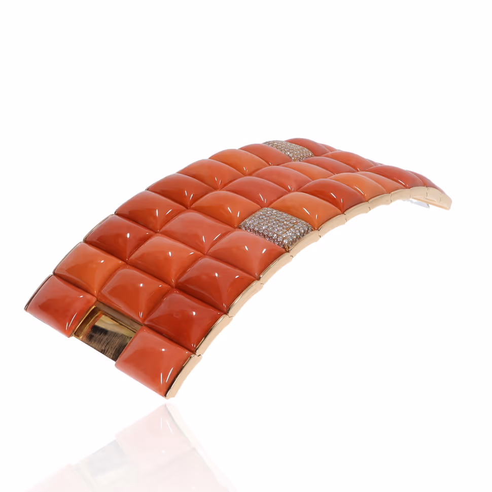 Masterpiece coral bracelet
