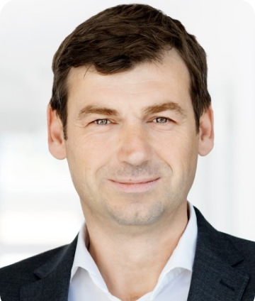 Photo of Tell Muenzing, Founder 1Transformation, Co-Founder SINE Foundation