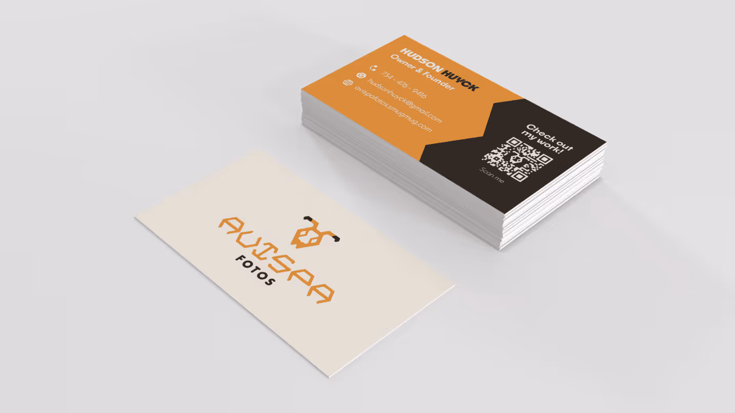 Avispa Fotos front and back business card mock up