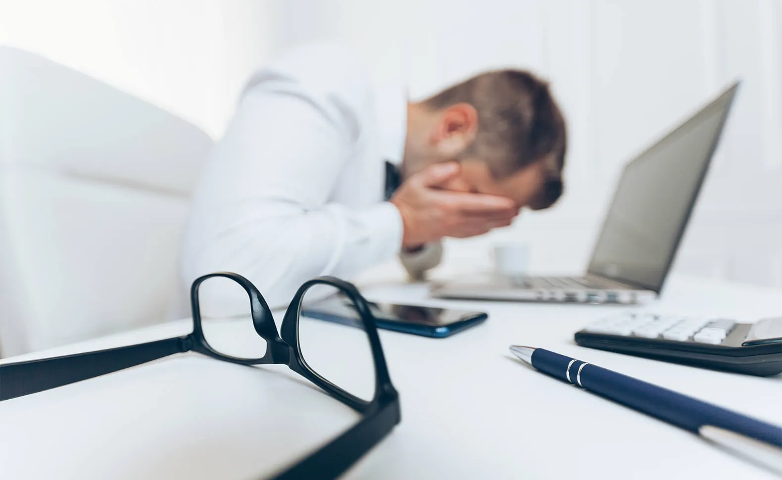 Security gaps due to outdated virus scanners
