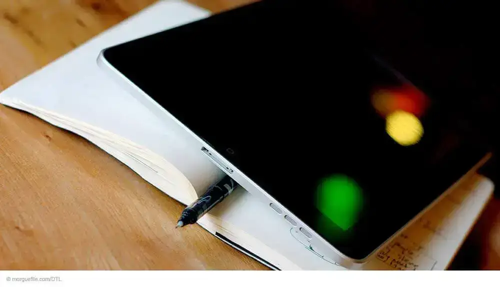 Dokumentation auf einem Tablet zur Verfügung stellen