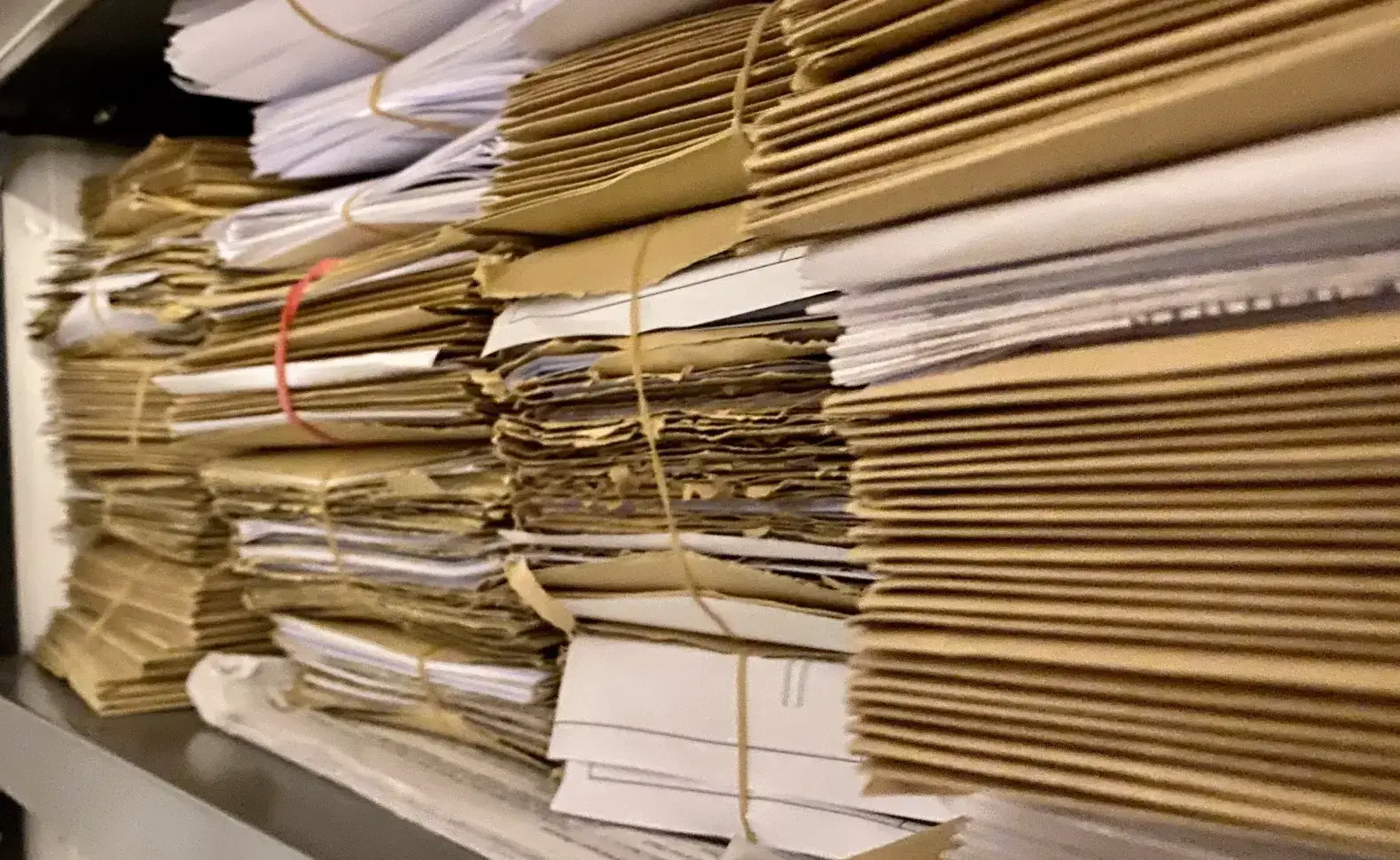 Weg von den Inventarisierungs-Archiven im Keller