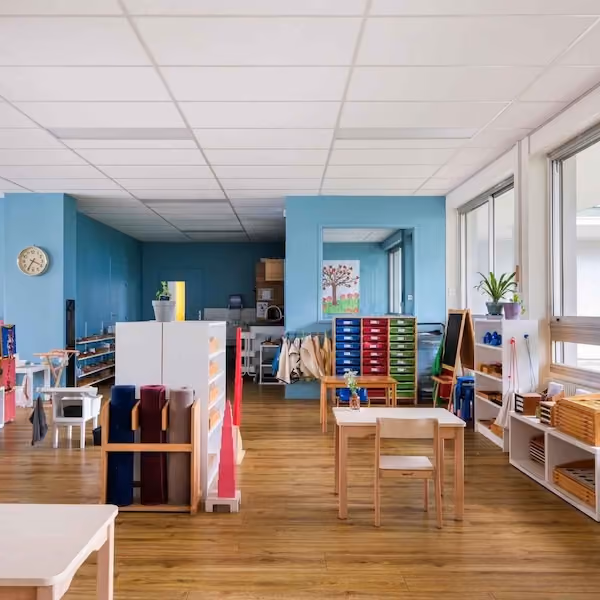 preschool, maternelle, élémentaire bilingue Montessori Lyon
