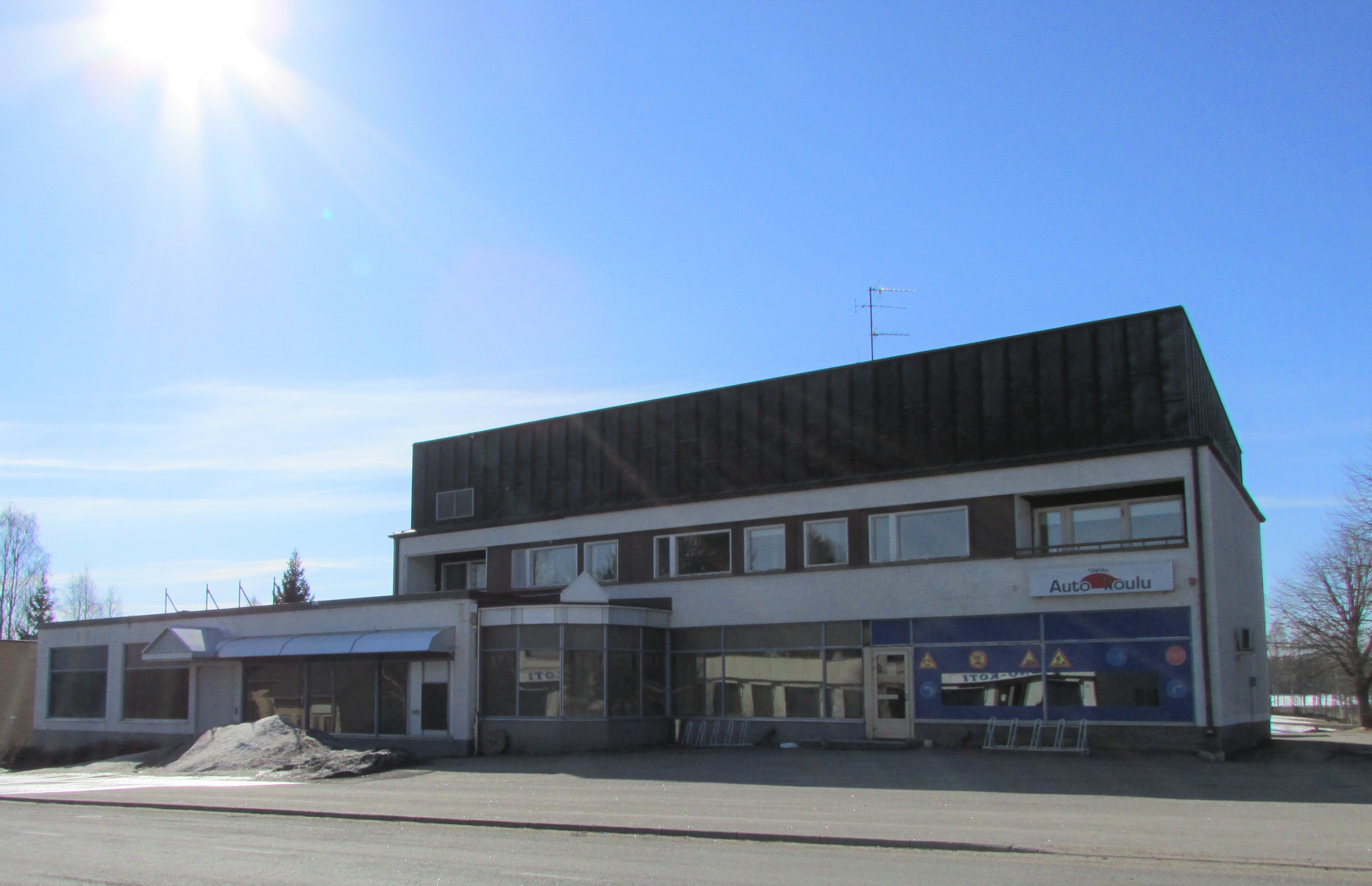 Töysä, Keskustie 11, iso perheasunto 175 m2