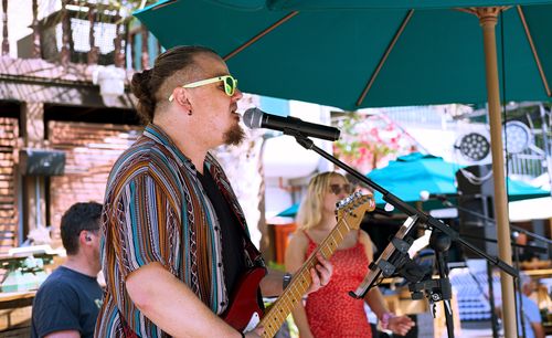 Live Music 