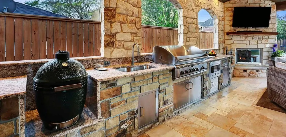 outdoor kitchen