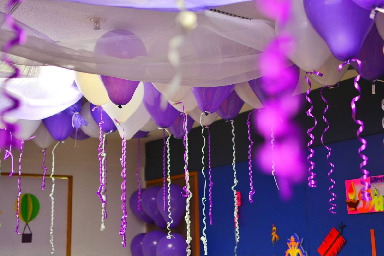 Organise A Family Party with A Photo Booth