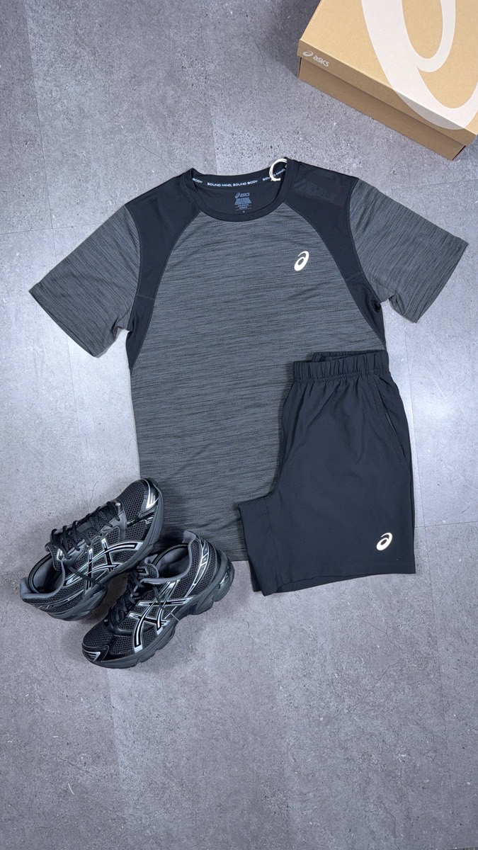 Active Clo product creative: Saucony trainers