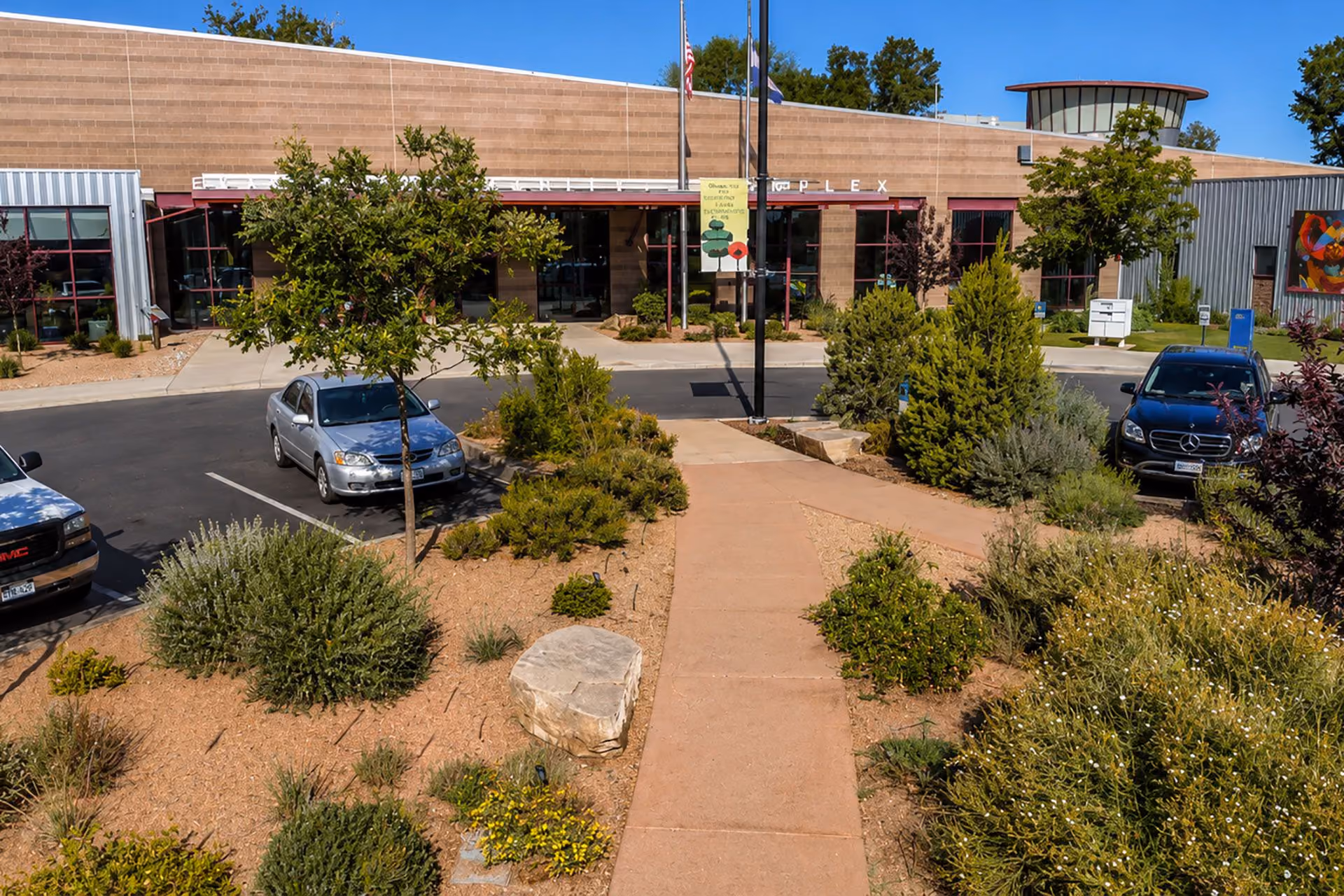 Professional commerciallandscape design near me