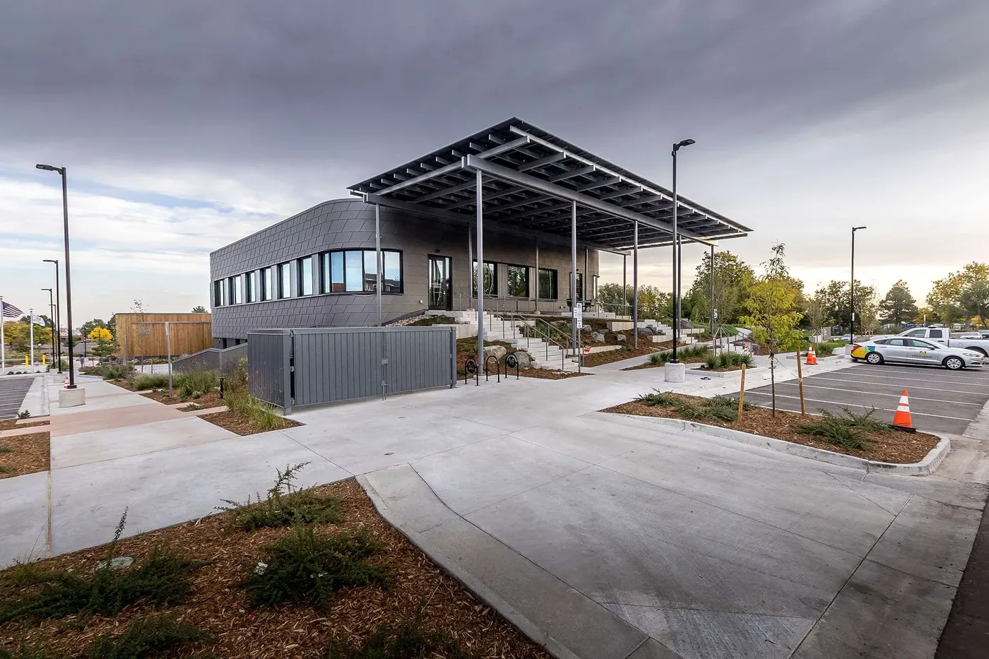 Commercial site development with hardscape and planting