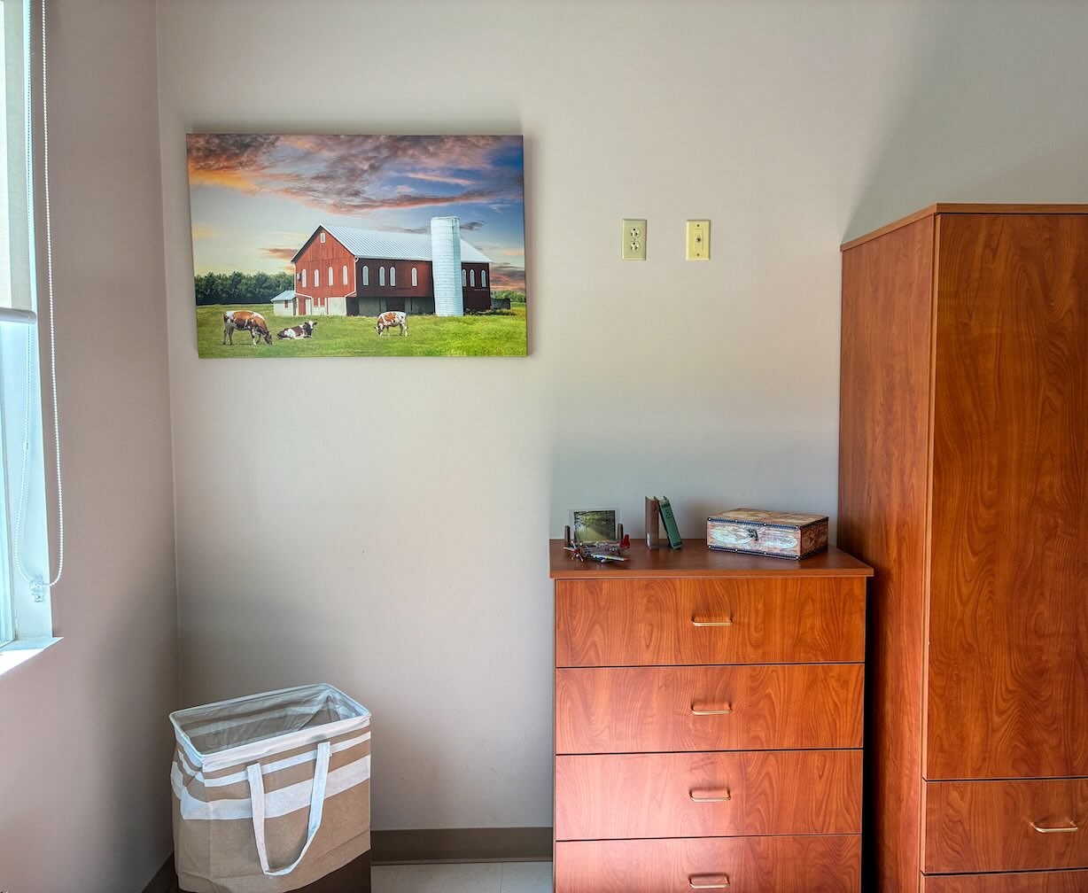 Meadow View semiprivate room.