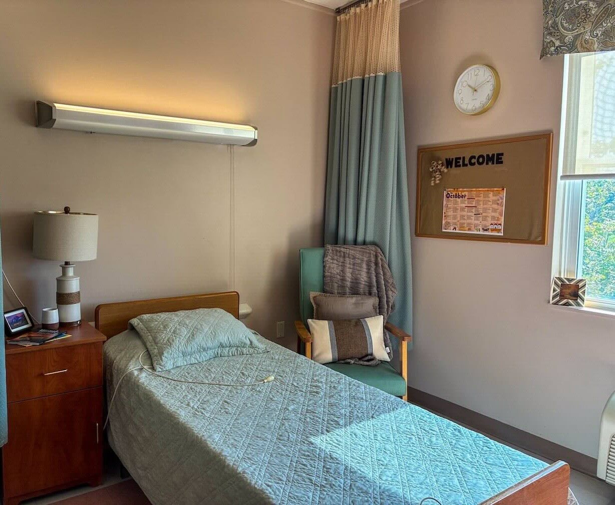 Meadow View semiprivate room.
